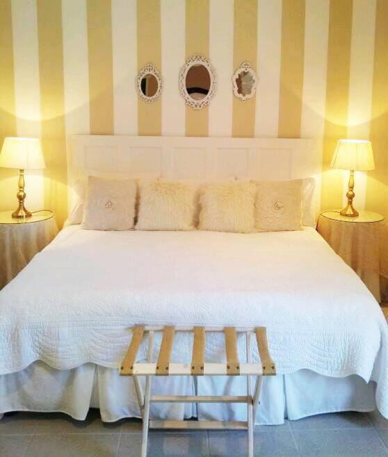 Oak Village B&B Стелленбос Номер фото